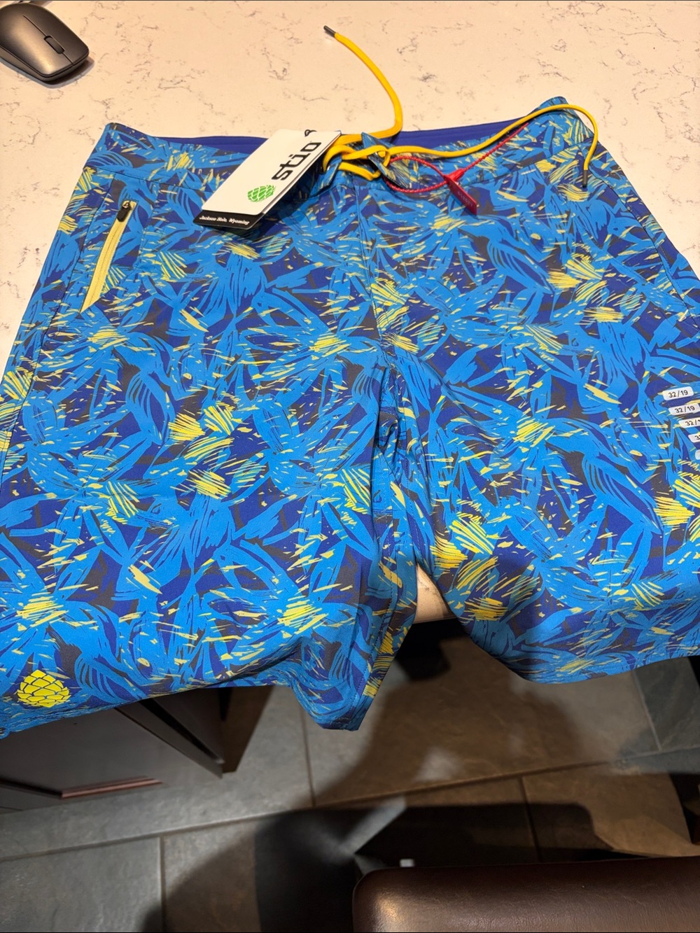 Stio Speedy Steam Painted Floral Board Shorts Swim Trunks Men’s Size 32/19 Blue